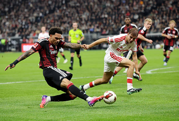 Eintracht Frankfurt vs FC Köln (01:30 – 17/10)
