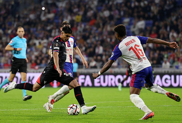 Lyon vs Crystal Palace (23:45 – 15/10)